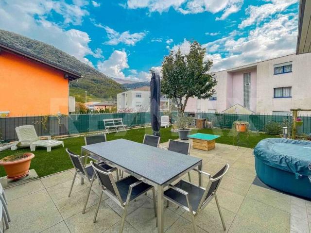 Elegante 4½ Zimmerwohnung mit grossem Privatgarten
