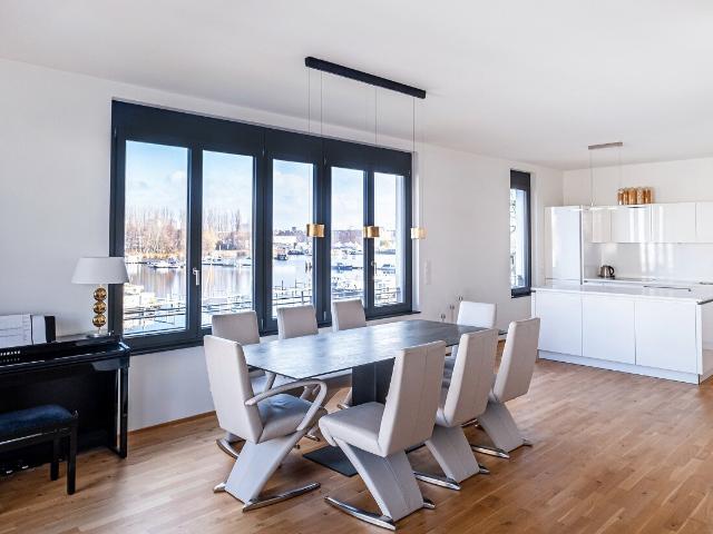 Elegante und idyllisch gelegene Eigentumswohnung am Spreeufer in Berlin