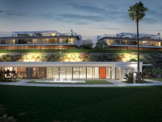 Elegante Vida Costera en el Este de Marbella