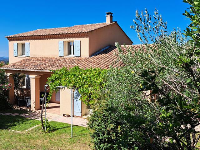 Elégante villa avec piscine