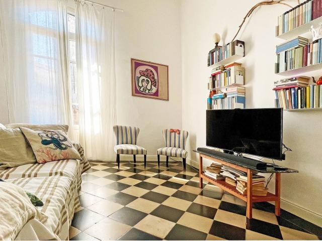 Elegante villa bifamiliare a Marina di Pisa, a soli 400 metr. 208m² Pisa