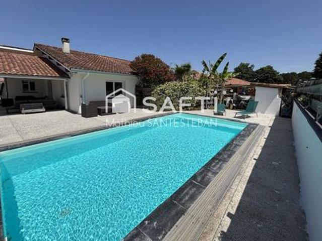 Élégante villa contemporaine avec piscine à Tosse