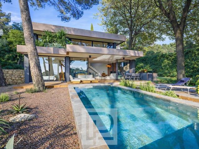 Élégante villa contemporaine – Vue dégagée Estérel et verdure