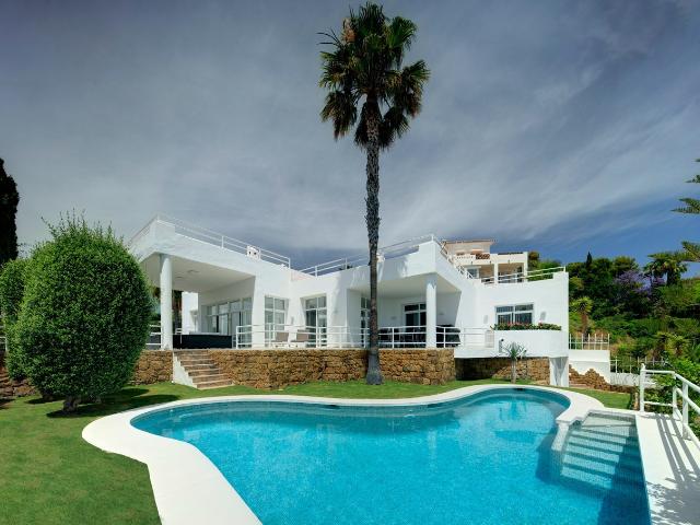 Elegante Villa contemporánea en Altos De La Quinta