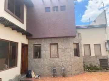 Elegante villa en venta Urb. Privada sector residencial Gran Aki Narancay