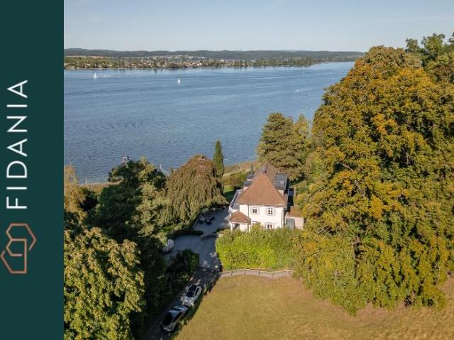 Elegante Villa mit Seeblick & Seegrundstück