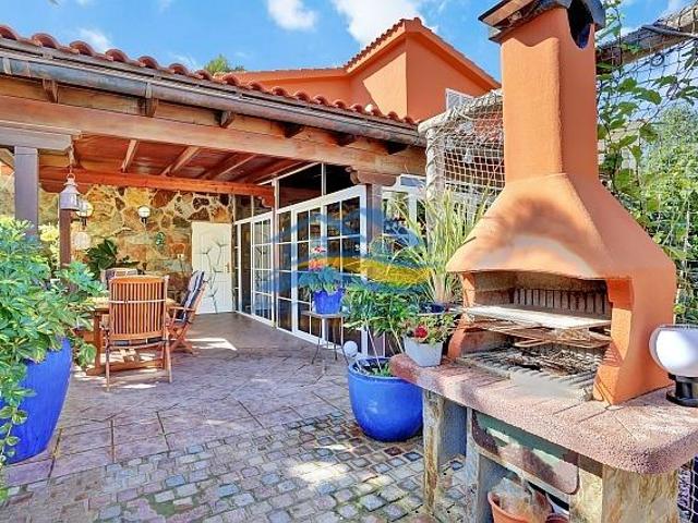 ELEGANTE VILLA PAREADA CON VISTAS AL MAR, GIMNASIO PRIVADO Y VIDA AL AIRE LIBRE – PARQUE HOLANDÉS FUERTEVENTURA