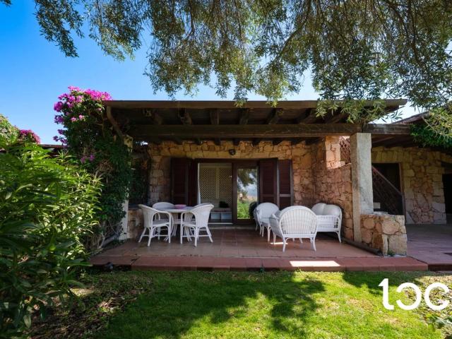 Elegante villetta con giardino nel cuore di Puntaldia 82m² San Teodoro