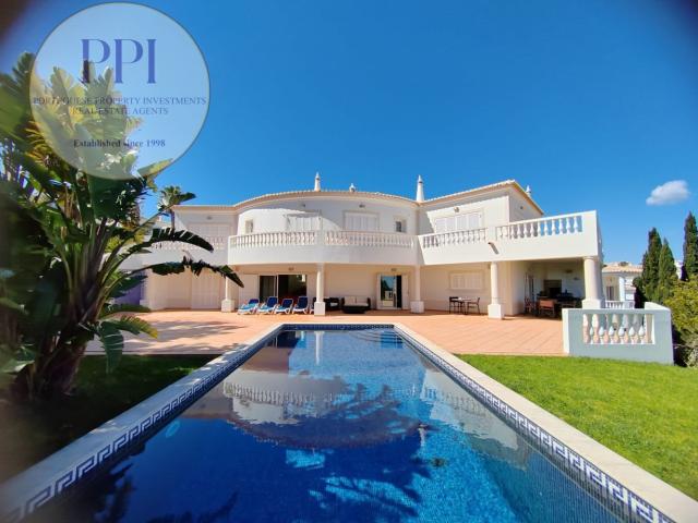 Elegante vivenda de 5 quartos 256m² Vila do Bispo e Raposeira