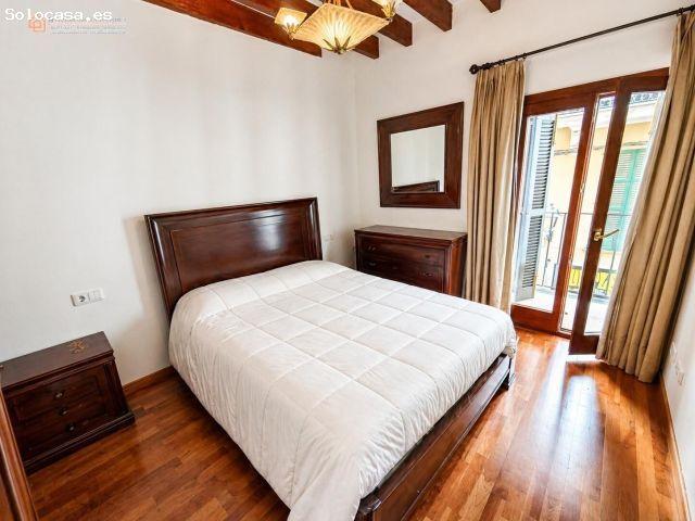 Elegante Vivienda Con Dos Balcones y Terraza Privada en Azotea En Pleno Centro Histórico de Palma