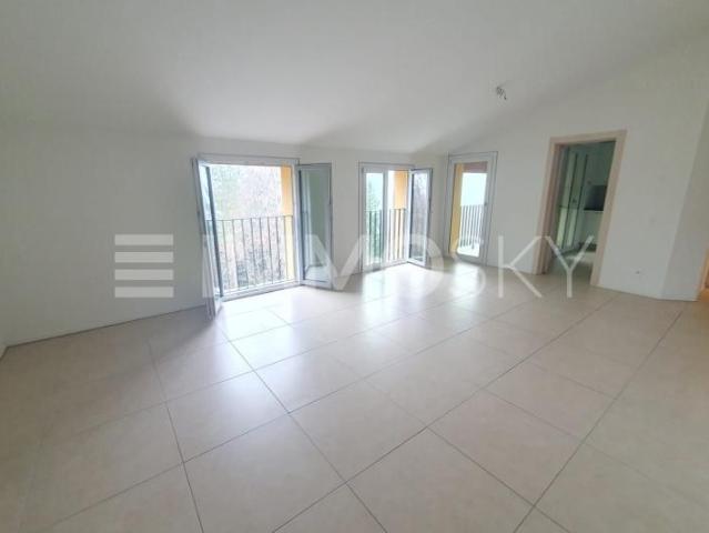 Elegante Wohnung mit Panoramabalkon
