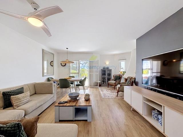 Elegante Apartamento T3 com Terraços Amplos e Excelente Luminosidade