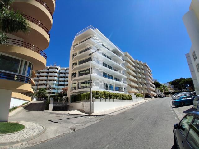 Elegante Apartamento T3 em Vilamoura – Localização Premium