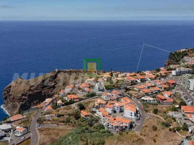 Elegante apartamento T1 inserido no Infinty In Garajau ofer. 67m² Santa cruz