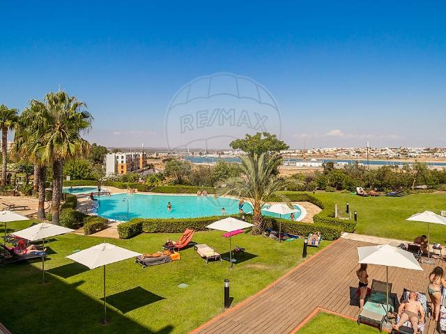 Elegante Apartamento T1 na Encosta da Marina – A 500m da Praia da Rocha