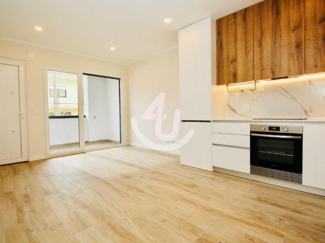 Elegante Apartamento T1 Novo no Coração de Alfeizerão a Minu. 40m² Alfeizerão