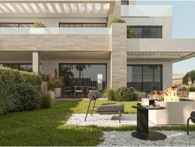 Elegante Apartamento a 220 metros de la Playa de La Galera en venta en Estepona