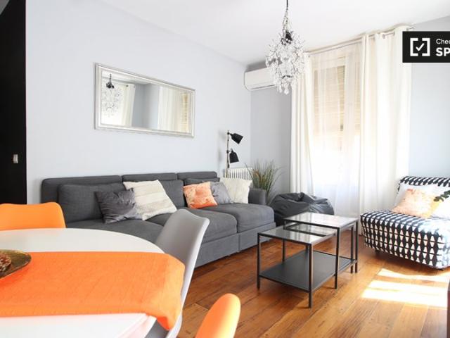 Piso de 4 habitaciones en alquiler en Universidad, Madrid