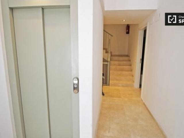 Elegante apartamento de 1 dormitorio en alquiler en Gracia
