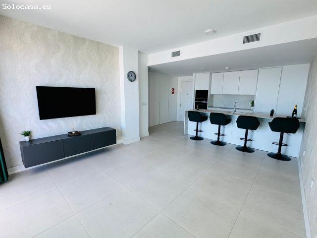 Elegante apartamento de 2 dormitorios con vistas al mar y amplia terraza en Higuerón Lomas