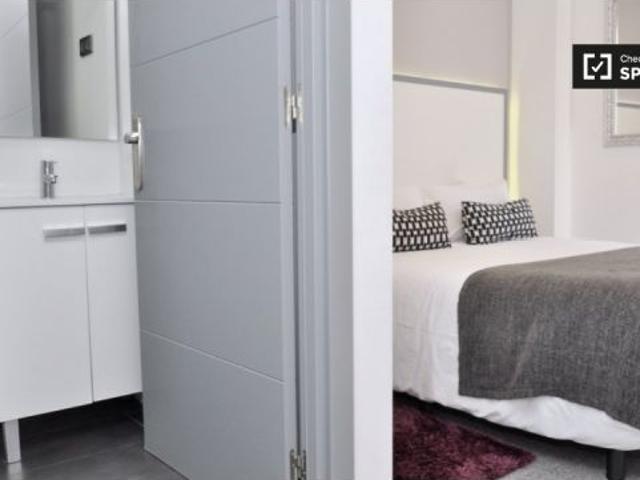 Elegante apartamento de 3 dormitorios cerca de Sagrada Familia