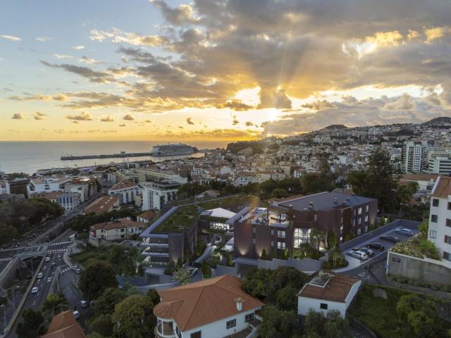 Elegante apartamento de dois quartos no coração do Funchal 123m² Santa Luzia Funchal