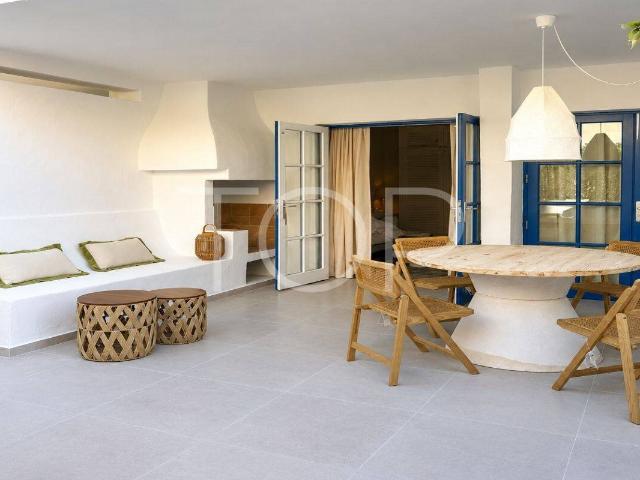Elegante apartamento reformado con terraza, cerca del mar en. 51m² Adeje