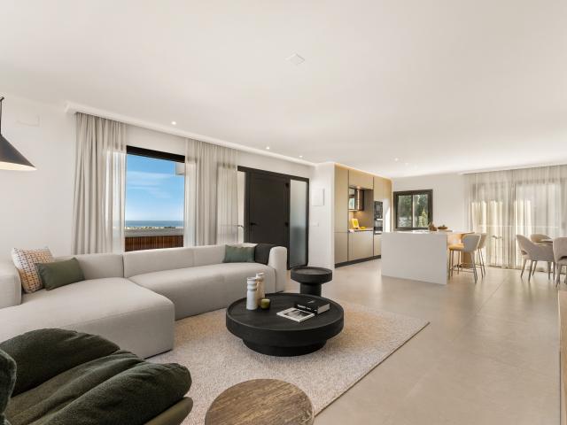Elegante apartamento reformado en Nueva Andalucía