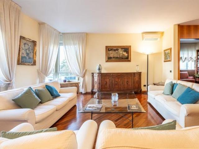 Elegante appartamento 200 mq Buonarroti Piscina Condominiale