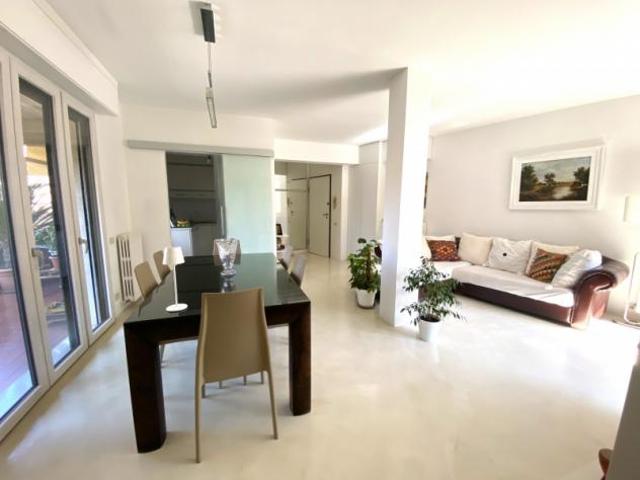 Elegante Appartamento Ristrutturato con Ampia Terrazza a Montecatini Terme