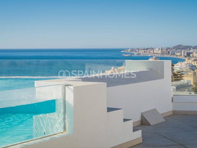 Elegante ático con amplia terraza en Fuengirola, Málaga