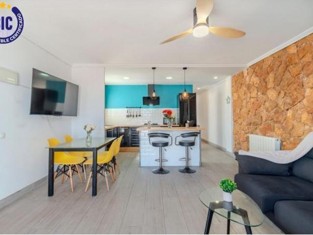 Elegante Ático Reformado en Burriana con Amplia Terraza y Vistas
