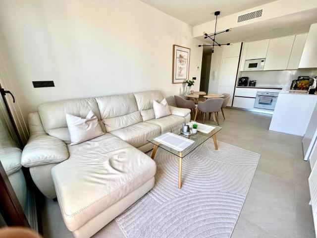 Elegante Bungalow Planta Alta en Los Balcones