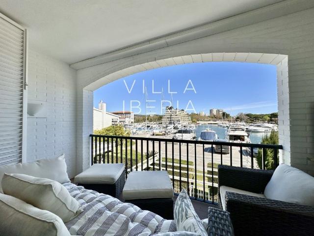 Elegante Casa Adosada En Primera Linea De La Marina De Port. 142m² Castell Platja d'Aro