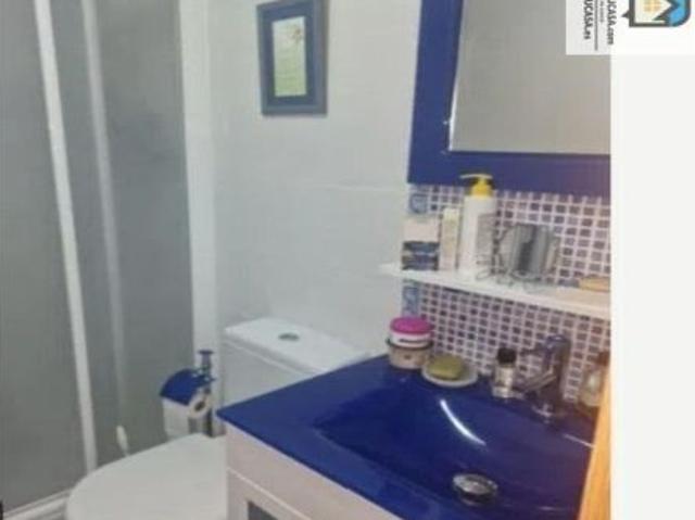 Elegante Chalet Pareado en Venta de Baños Ideal para Familias