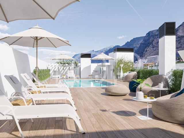 Elegante dúplex de dos dormitorios con terraza en Santiago D. 93m² Puerto de Santiago