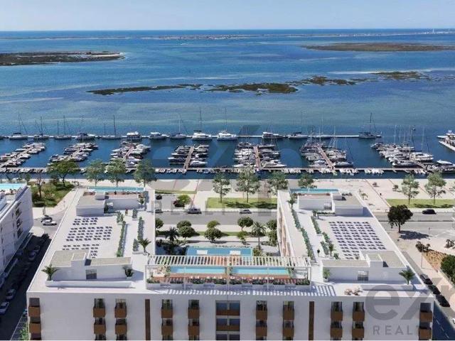 Elegante E Luxuoso T2 C1f Em Marina Olhao Com Vista Para A. 132m² Olhão