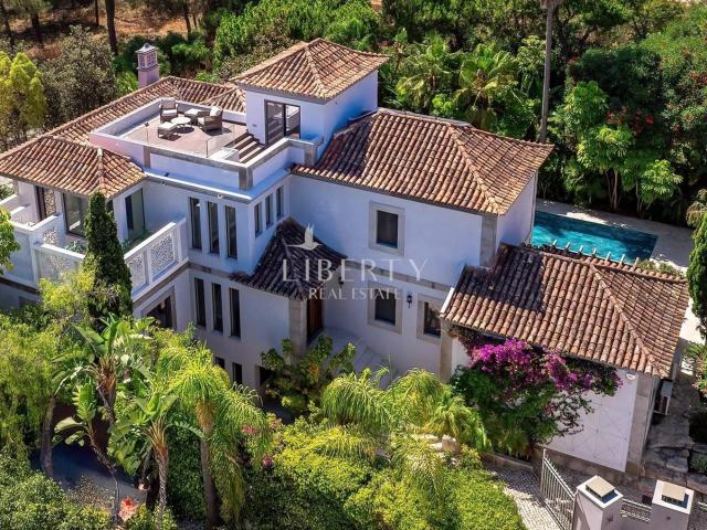 Elegante e Privada Casa Familiar de 4 Quartos para venda em. 456m² Almancil