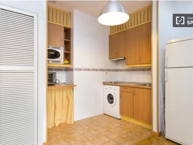 Elegante estudio con aire acondicionado en alquiler en Malasaña, cerca de Noviciado