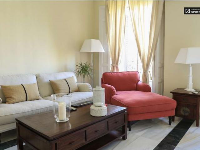 Elegante estudio con balcones en alquiler en Malasaña