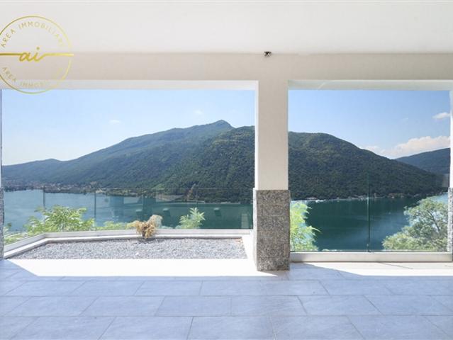 ELEGANTE FREISTEHENDE VILLA MIT SEEBLICK IN ROVIO