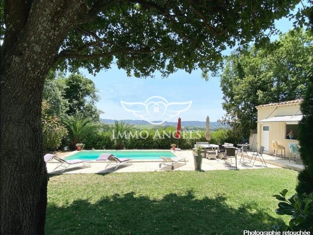 Élégante maison 4 chambres avec piscine Vue panoramique, L 145m² Laudun l'Ardoise