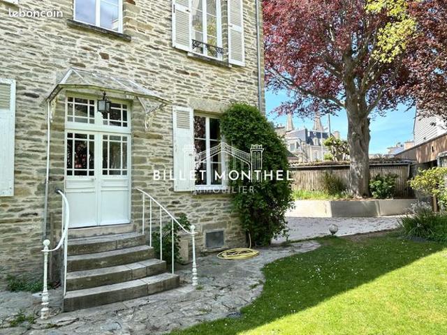 Élégante maison bourgeoise rénovée non mitoyenne avec 6 chambres, jardin d’hiver, jardin, deux garages, cour intérieure et cave à vin