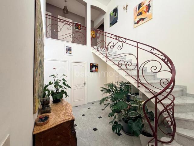 Élégante maison de caractère au cœur de Balaruc les Bains