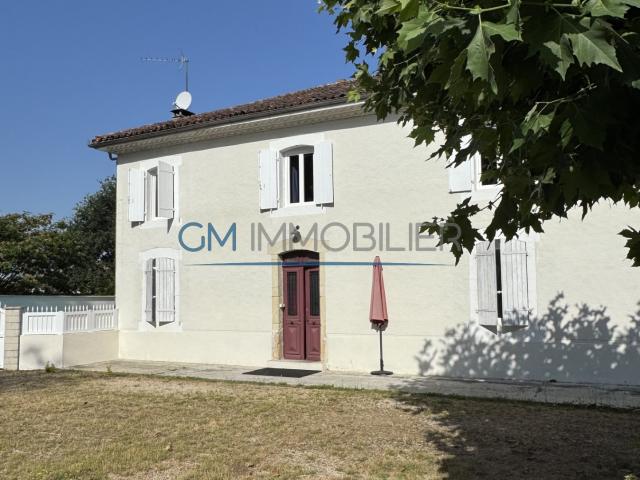 ÉLÉGANTE MAISON DE CARACTÈRE AU CŒUR DE LA CAMPAGNE LANDAISE