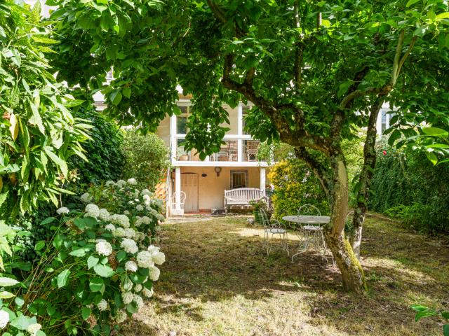 Élégante maison de caractère de 135 m2 avec jardin exposé Sud Tours Centre