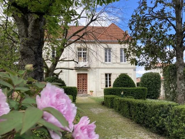 Elégante maison de caractère 270m² Valence d'Agen
