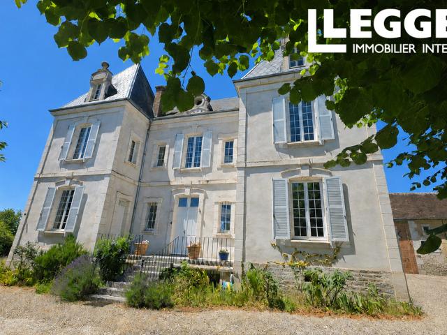 Élégante Maison de Maître du XIXe siècle avec piscine, jardin clos à 21 km de Chablis