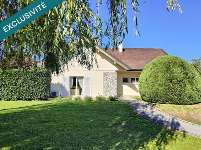 Elégante maison traditionnelle de 181 m² et 1553 m² terrain constructible
