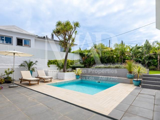 Elegante Moradia com 4 quartos em Birre, inserida num lote de 700 m², com jardim e piscina